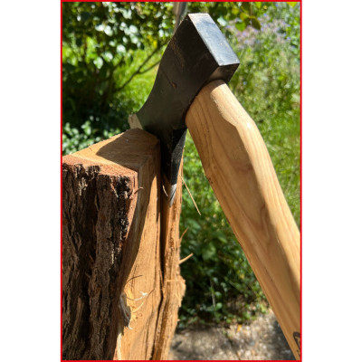 Hache À Fendre, Tete 1250 G, Manche Hickory Maintenu Avec Coins En Acier