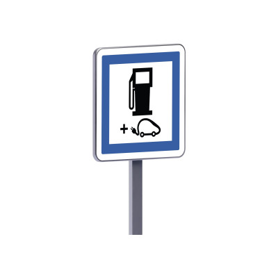 Ce15G 700 C2 Poste De Carburant Et Borne De Recharge