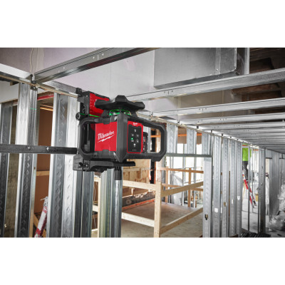 M18 RLOHVG300-501C - Laser rotatif ONE-KEY vert, horizontal/vertical, 300 m, 18V, 5Ah - Coffret, 1 batterie Red Li-Ion 18V 5.0Ah