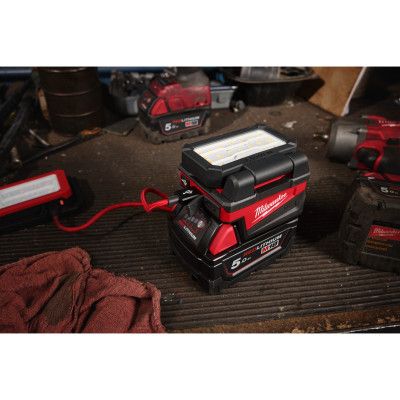M18 ALIS-0 - Projecteur de chantier compact 18V, sans batterie, 1000 Lumens - Carton, sans batterie, ni chargeur